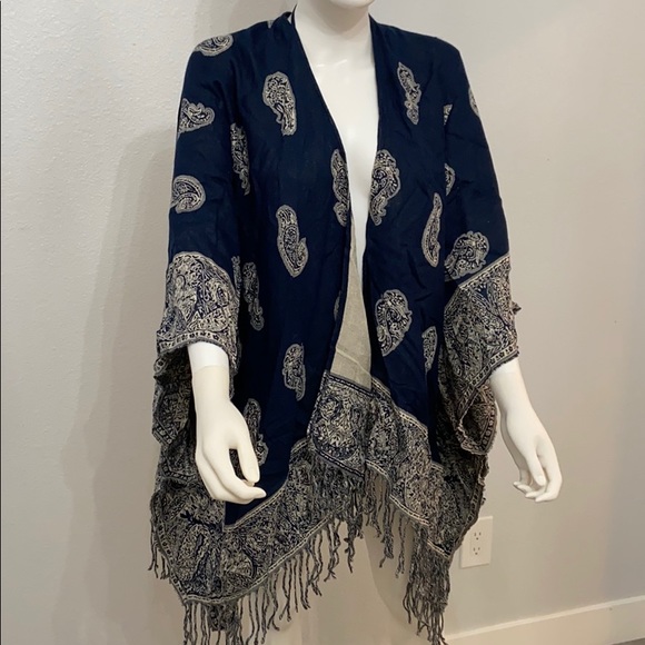 Abercrombie & Fitch Fringe Jacket Wrap Sweater - Picture 2 of 6